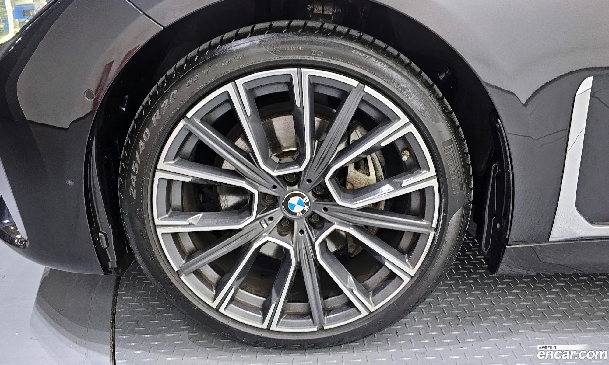 BMW 7 Series 2021 — 16