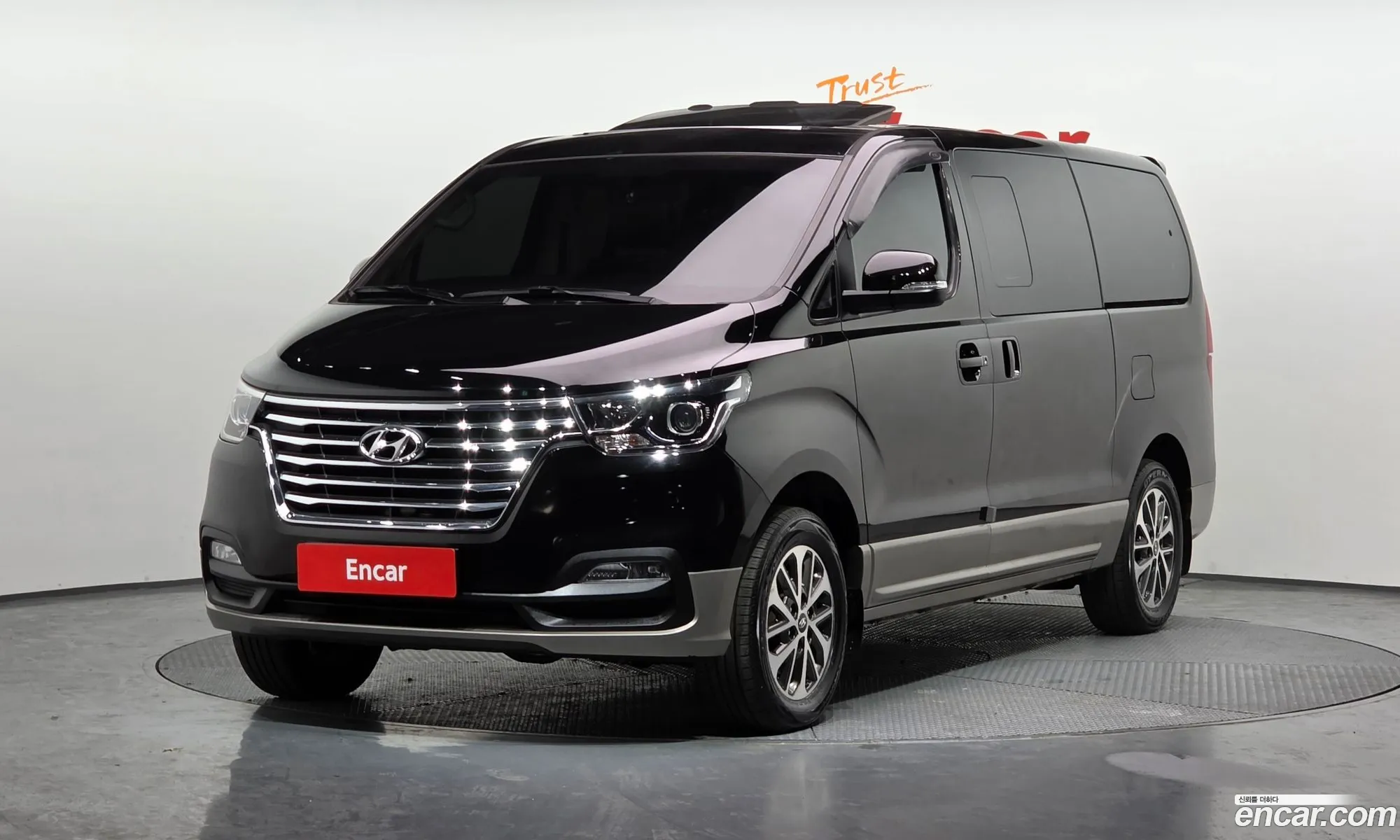 Hyundai Grand Starex 2018 — 12