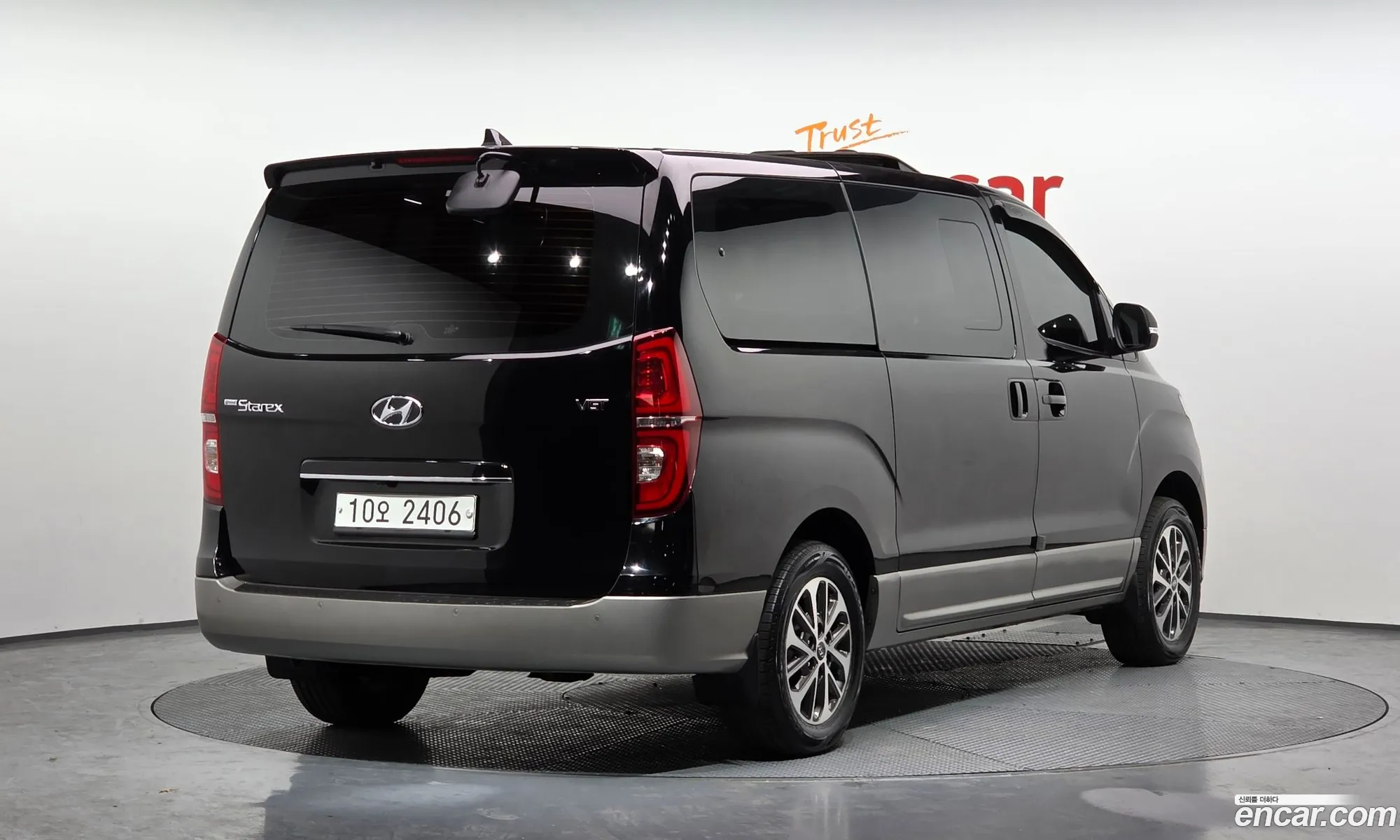 Hyundai Grand Starex 2018 — 11