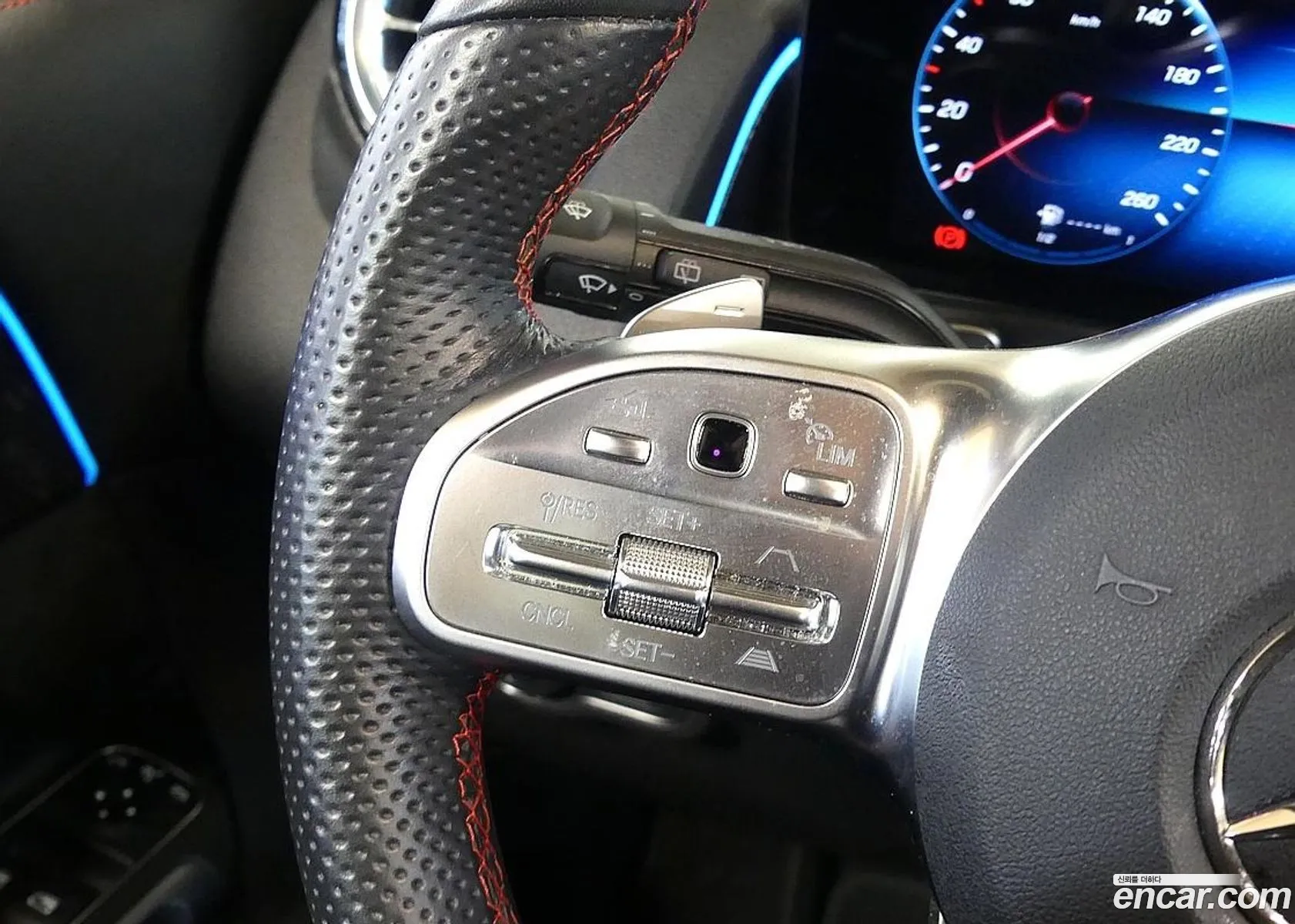 Mercedes-Benz GLB-Class X247 2023 — 17