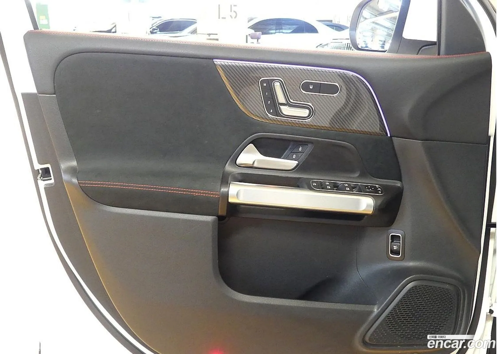 Mercedes-Benz GLB-Class X247 2023 — 8