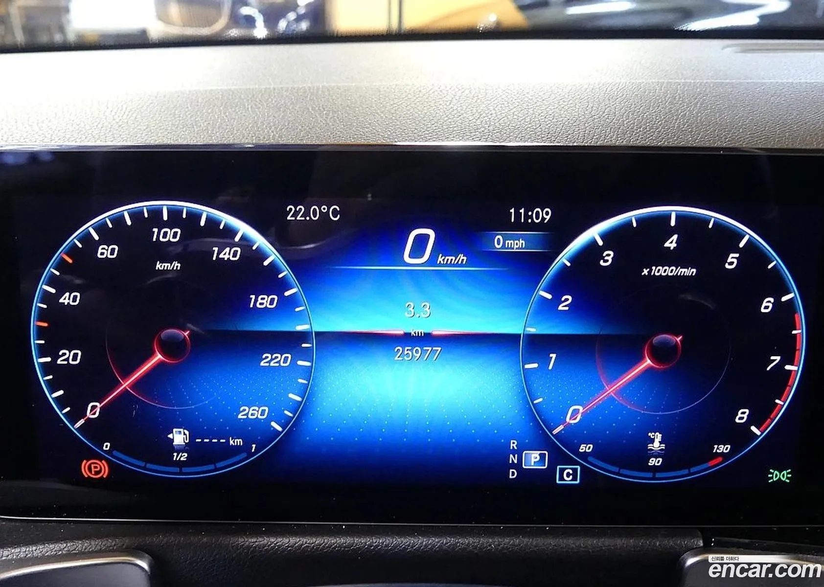 Mercedes-Benz GLB-Class X247 2023 — 13