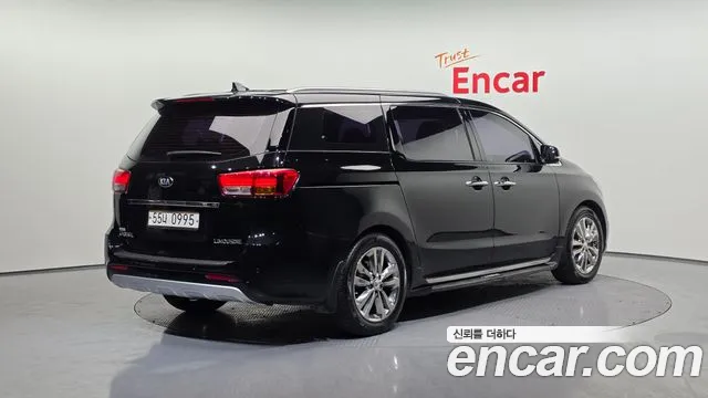 Kia Carnival 2015 — 15