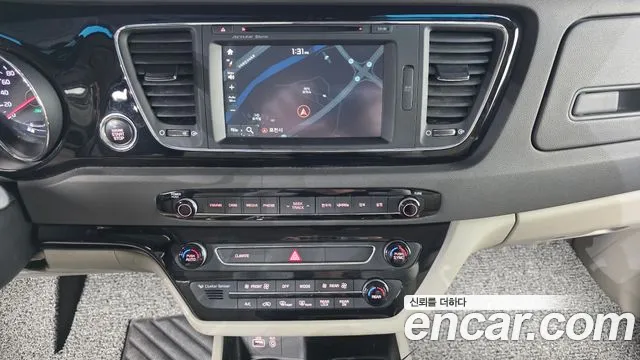 Kia Carnival 2015 — 19