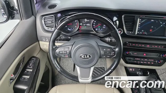 Kia Carnival 2015 — 20