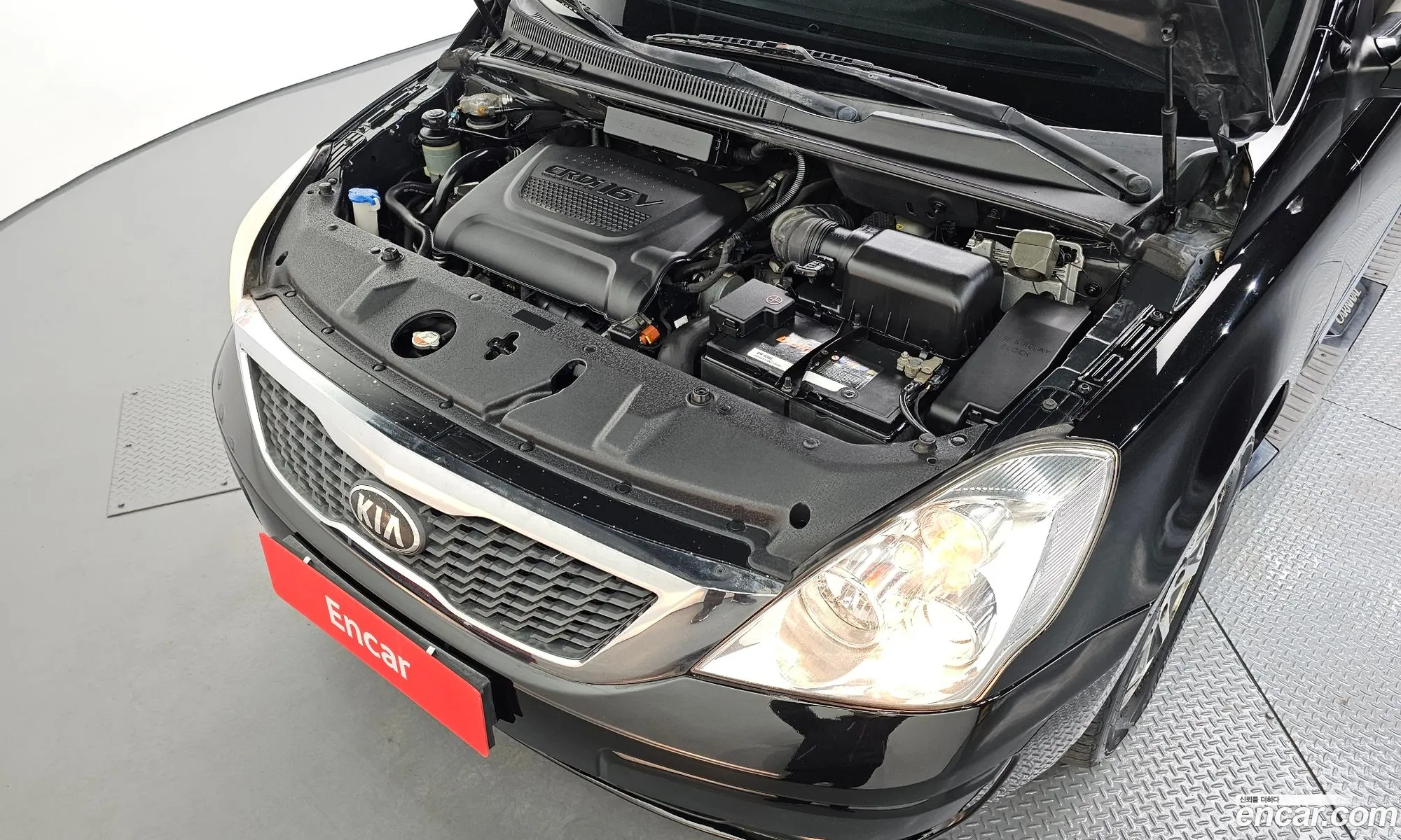 Kia Carnival R 2014 — 13