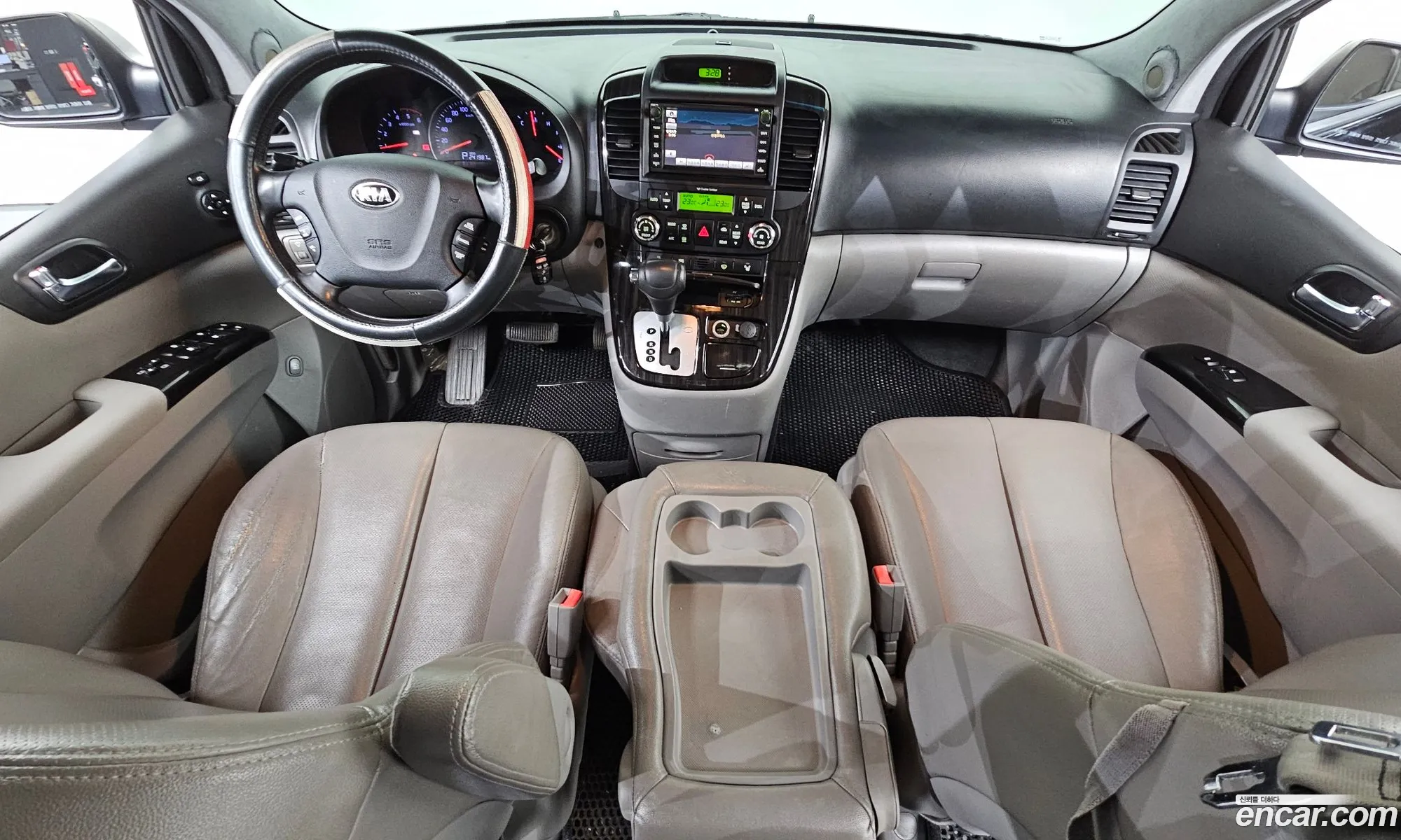 Kia Carnival R 2014 — 11