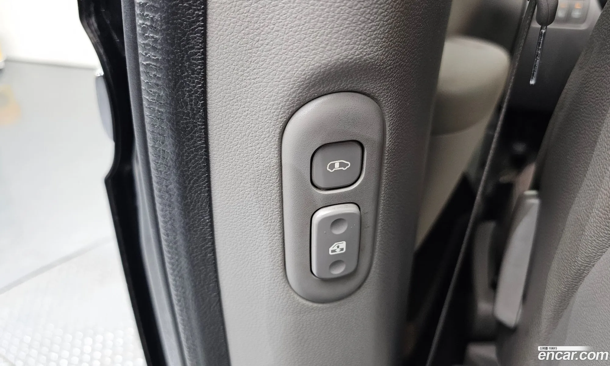 Kia Carnival R 2014 — 20