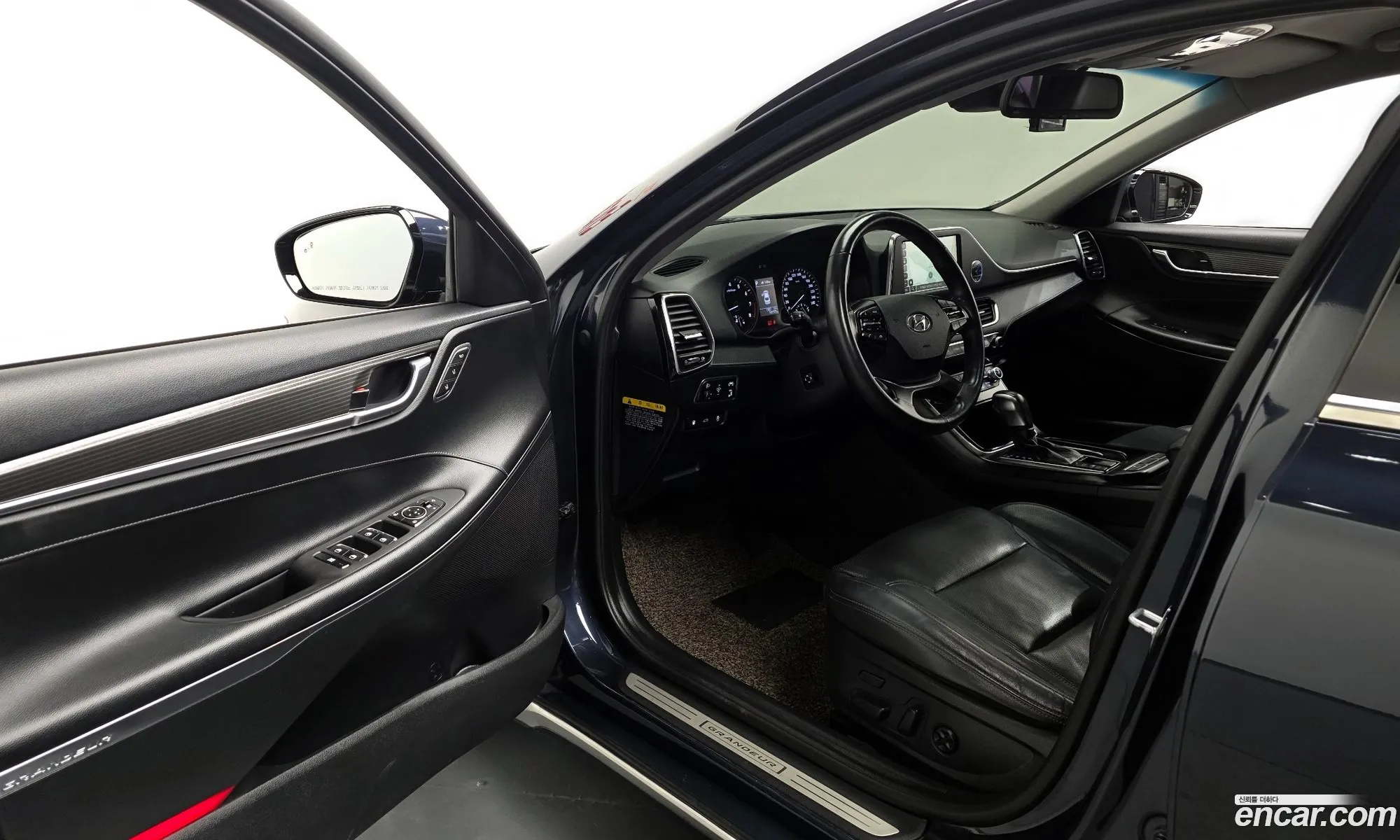Hyundai Grandeur IG 2017 — 17