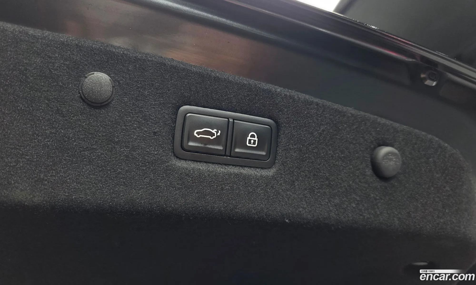 Kia K8 Hybrid 2022 — 7