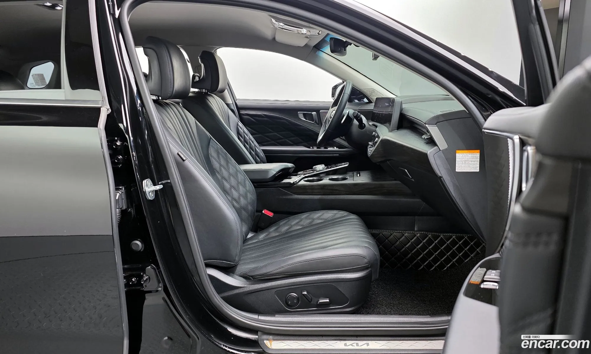 Kia K8 Hybrid 2022 — 4