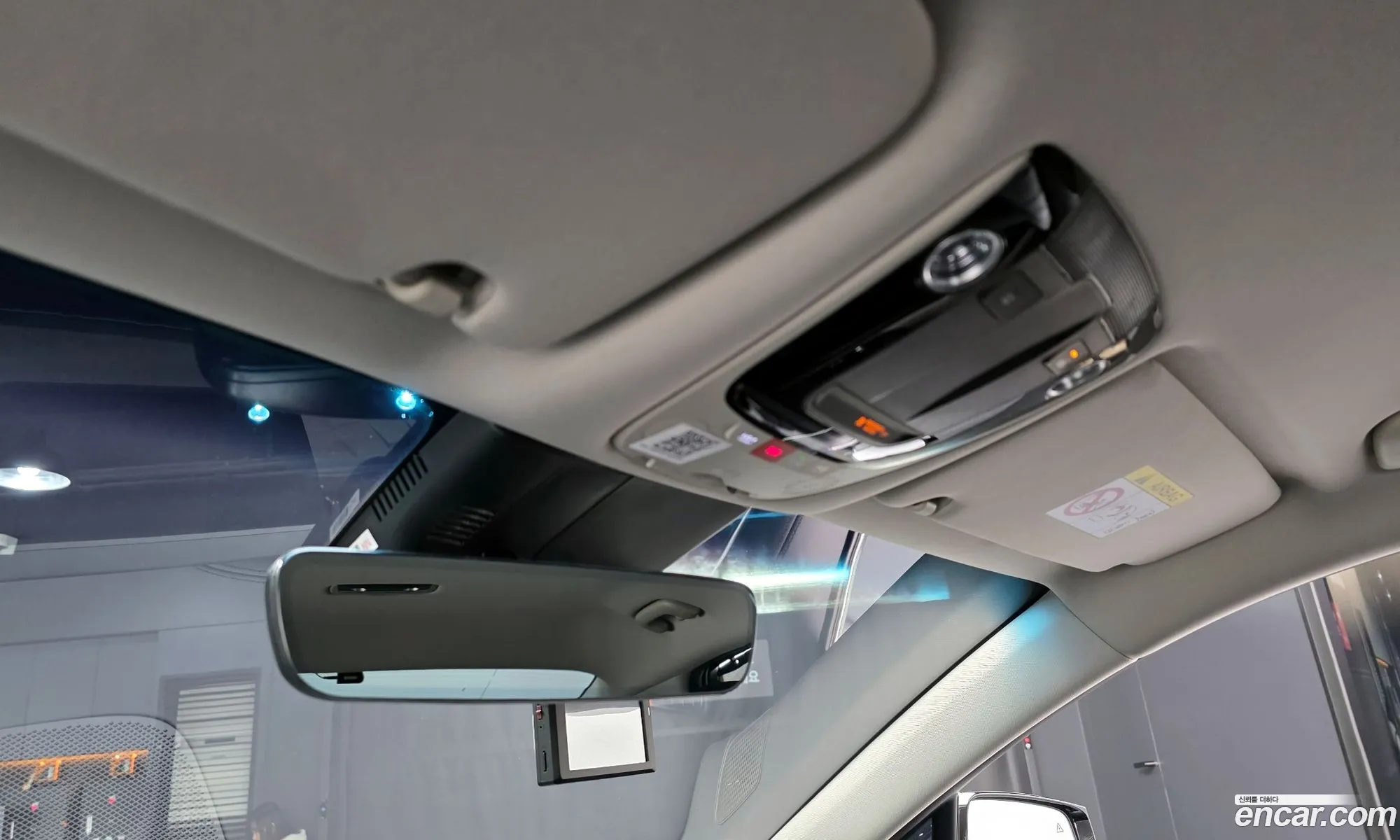 Kia K8 Hybrid 2022 — 17