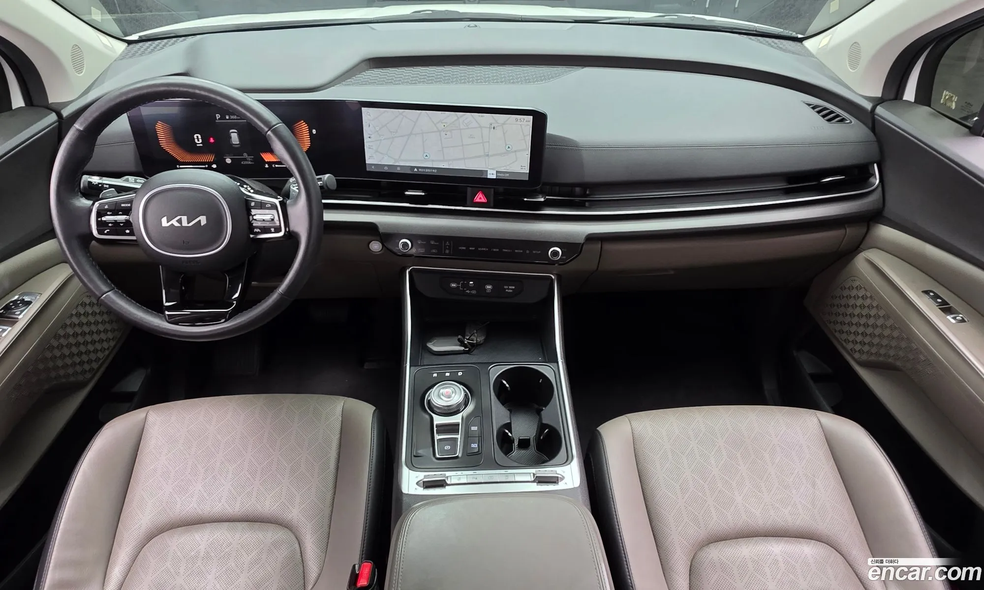 Kia Carnival 2024 — 8