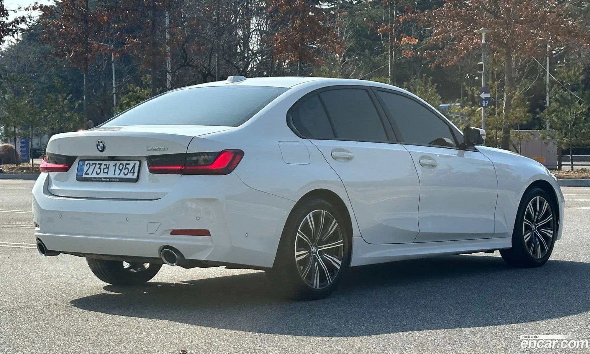 BMW 3 Series 2025 — 9