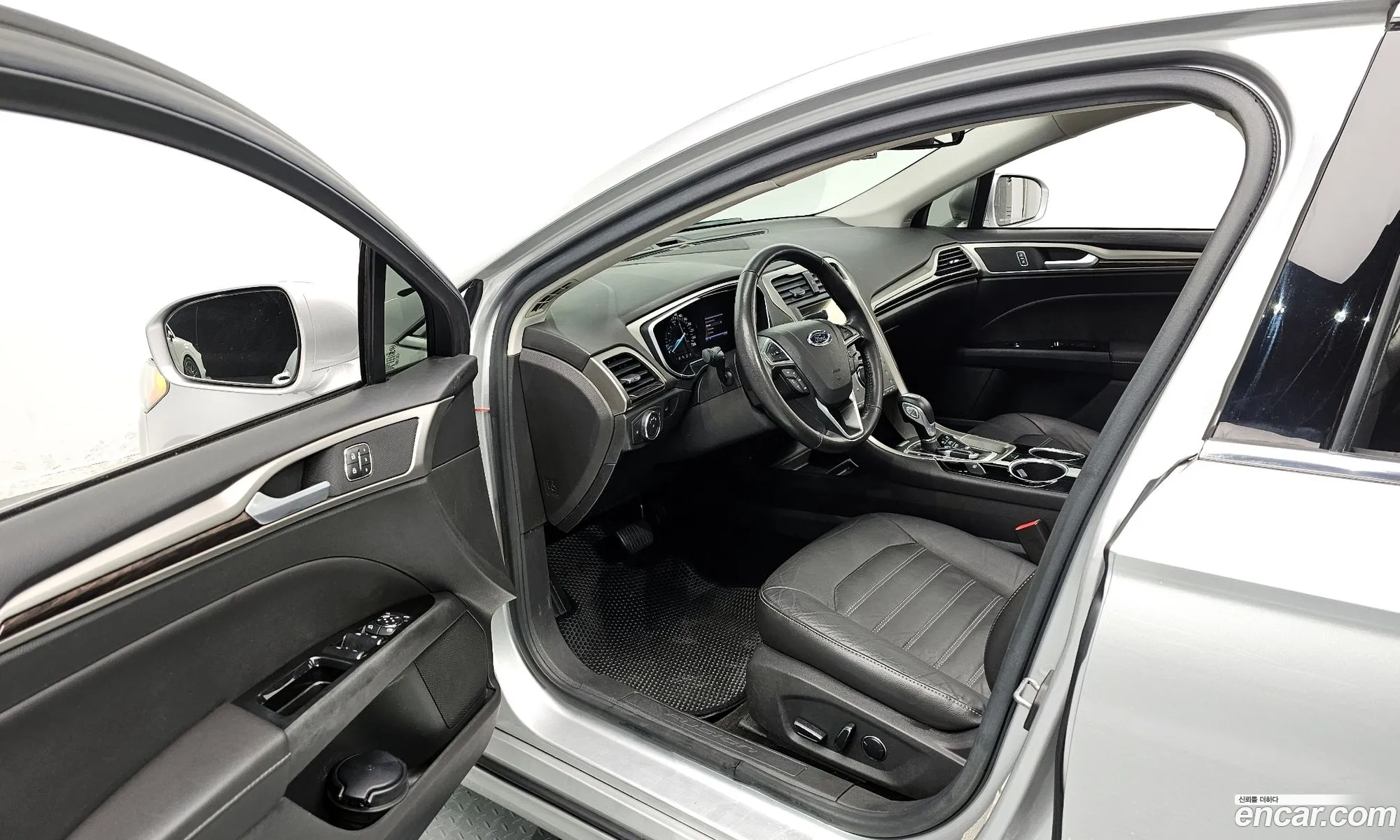 Ford Fusion 2013 — 8