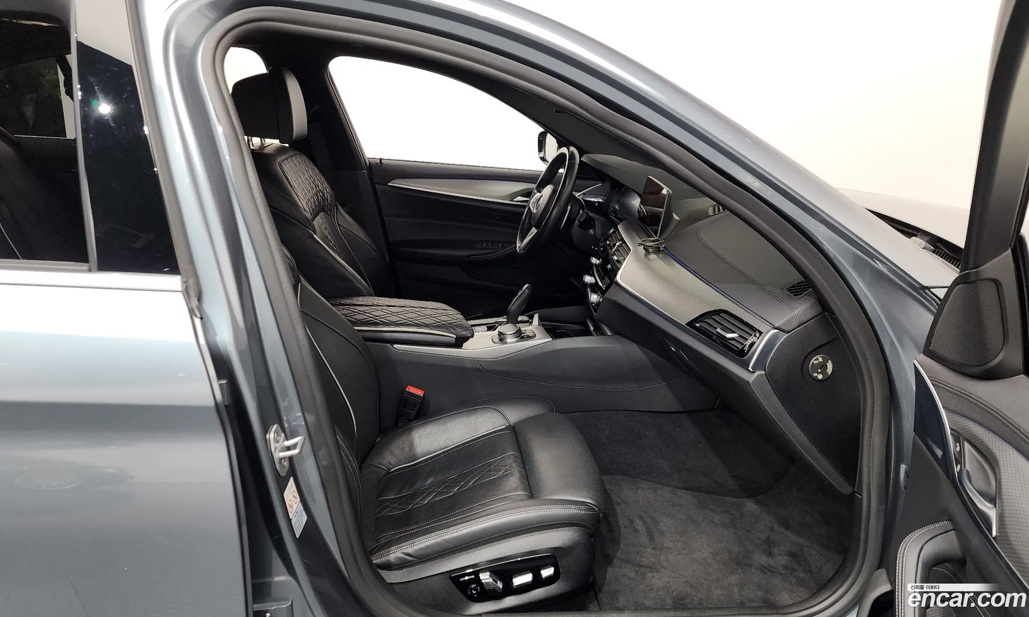 BMW 5 Series 2019 WBAJF3109KBJ09337 — 13