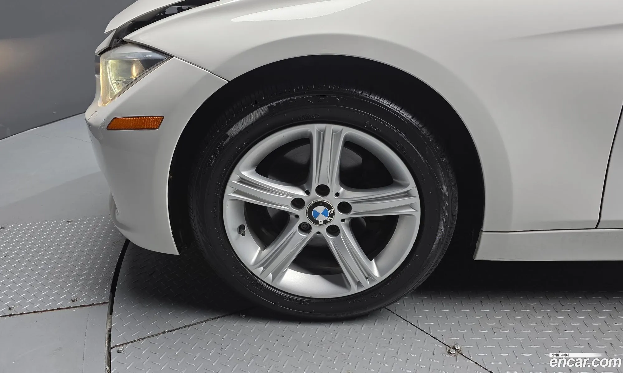 BMW 3 Series 2013 WBA3D3103DF892892 — 12