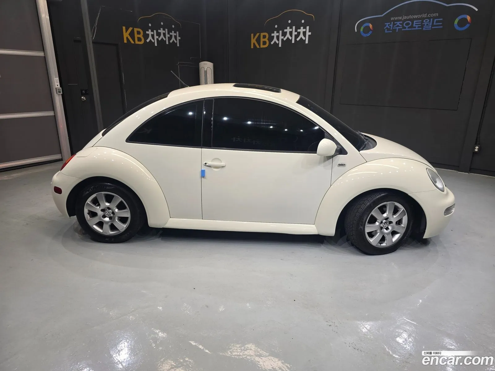 Volkswagen Beetle 2003 — 10