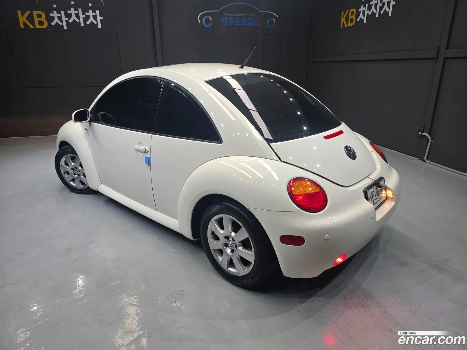 Volkswagen Beetle 2003 — 11