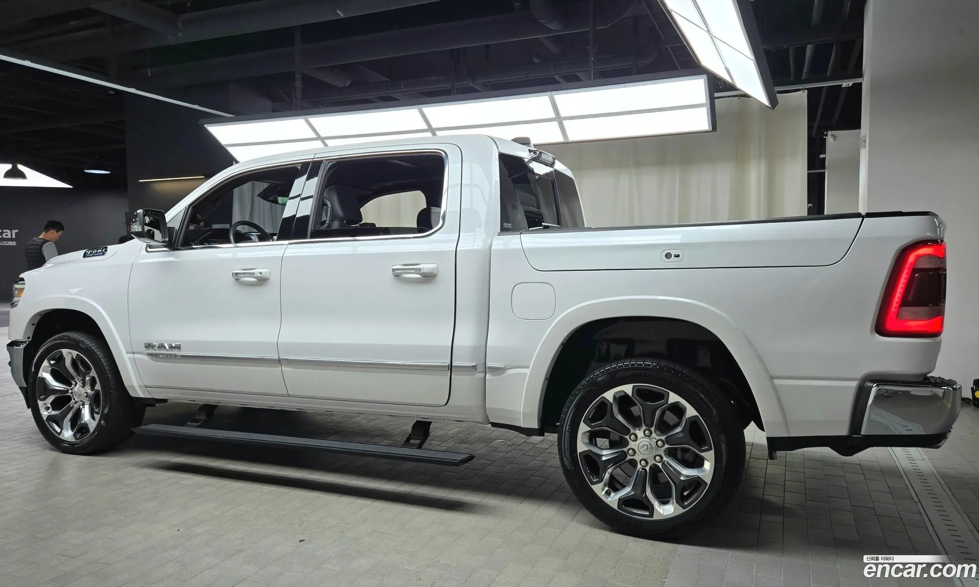 Dodge Ram Pickup 2021 1C6SRFHT4MN560300 — 13