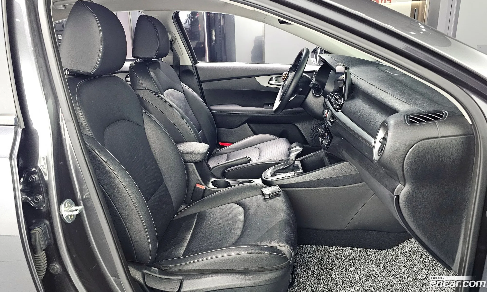 Kia K3 2019 — 19