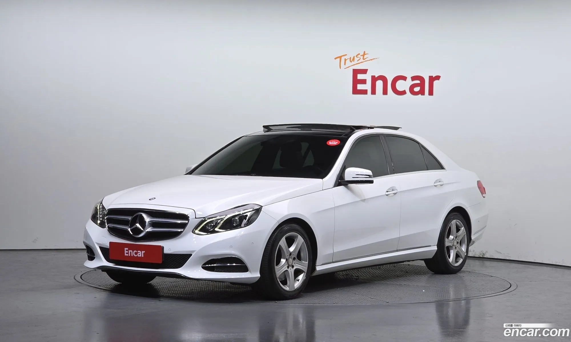 Mercedes-Benz E-Class W212 2013 WDDHF8CB4EA900789 — 11