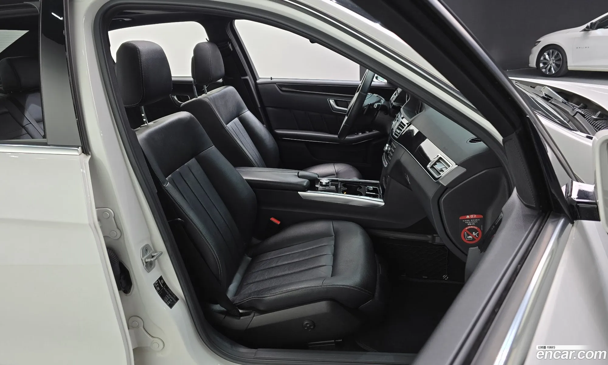 Mercedes-Benz E-Class W212 2013 WDDHF8CB4EA900789 — 14