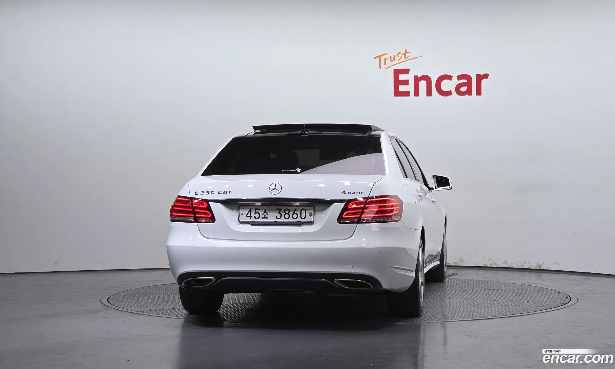 Mercedes-Benz E-Class W212 2013 WDDHF8CB4EA900789 — 12