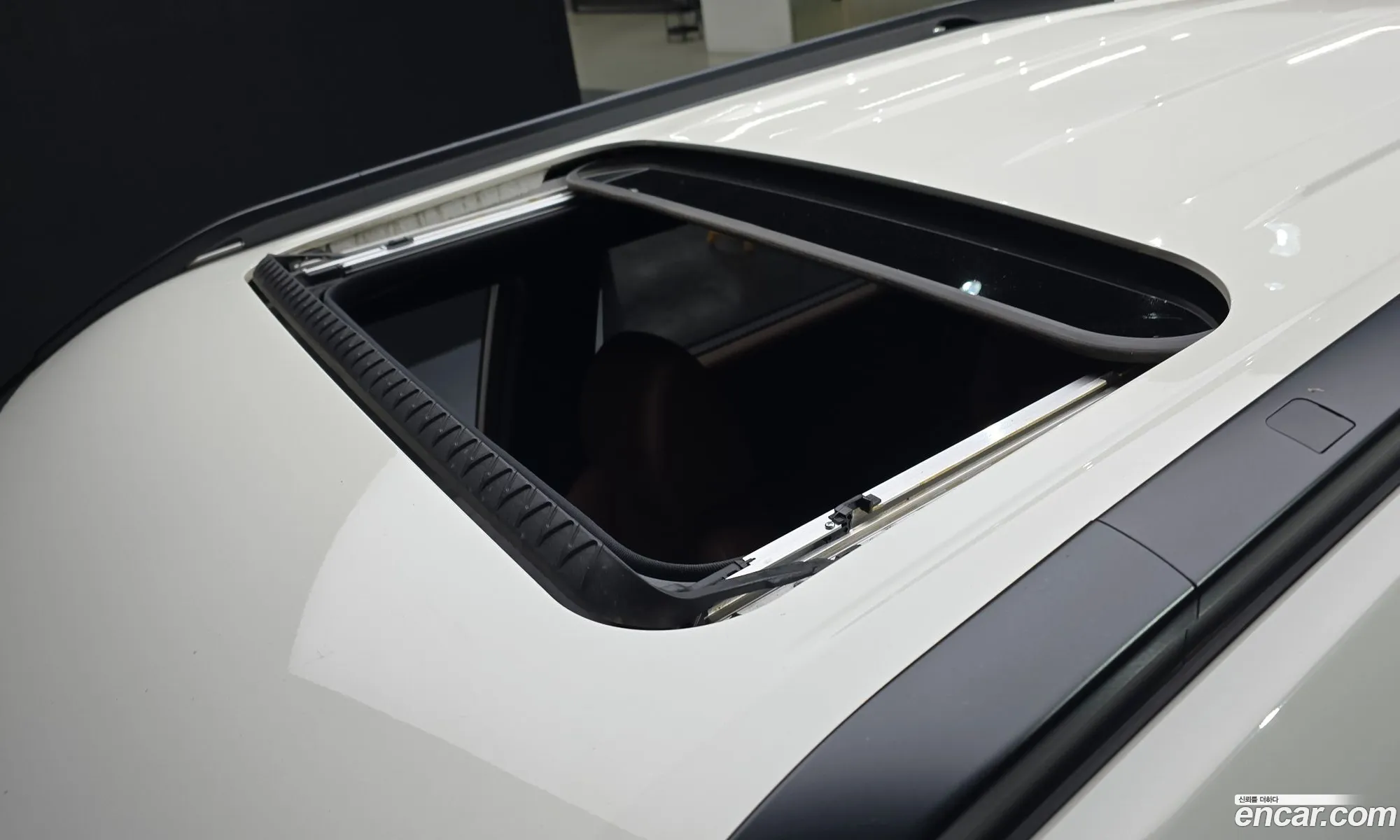 KG Mobility (SsangYong) Torres 2022 — 14