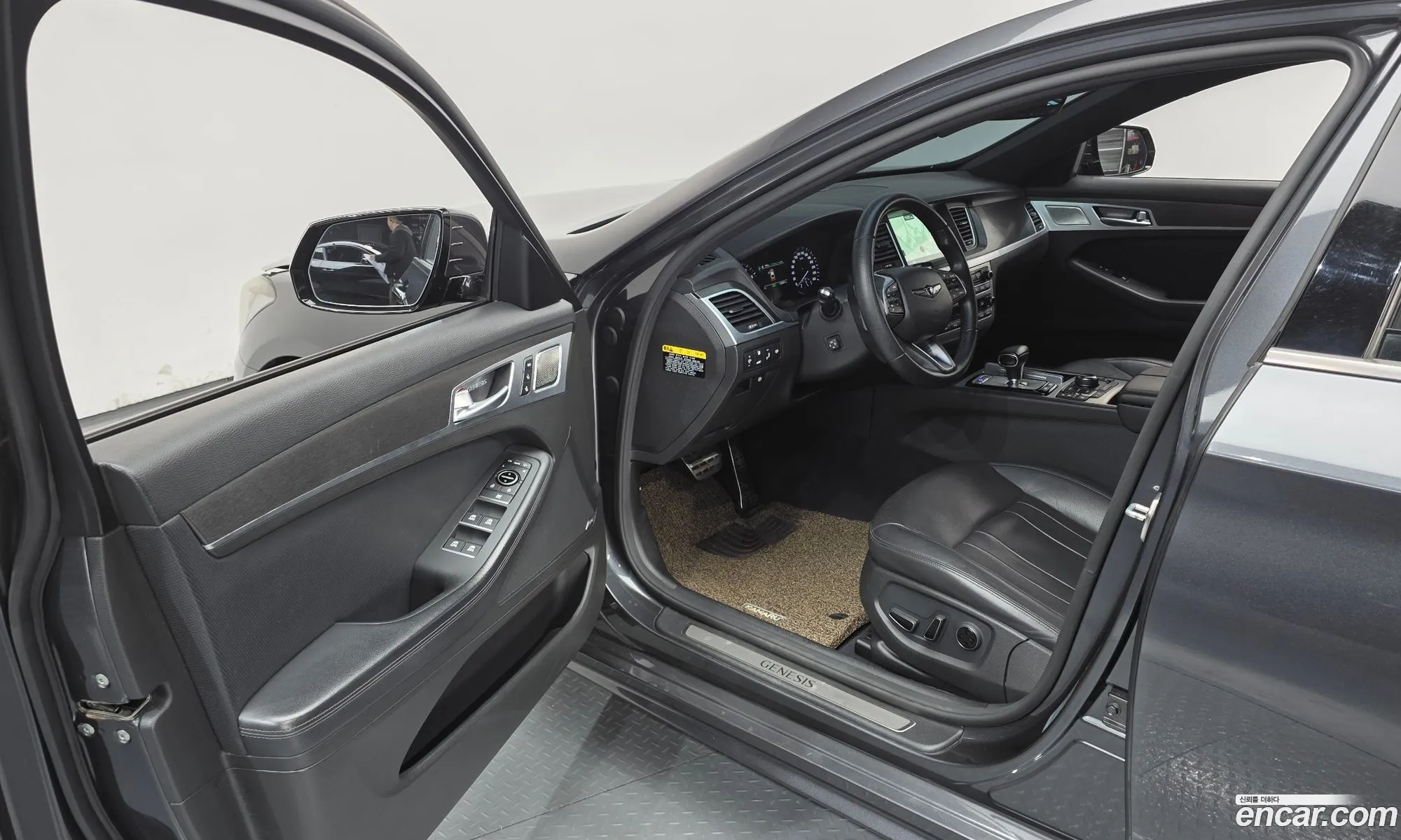 Genesis G80 2018 — 12