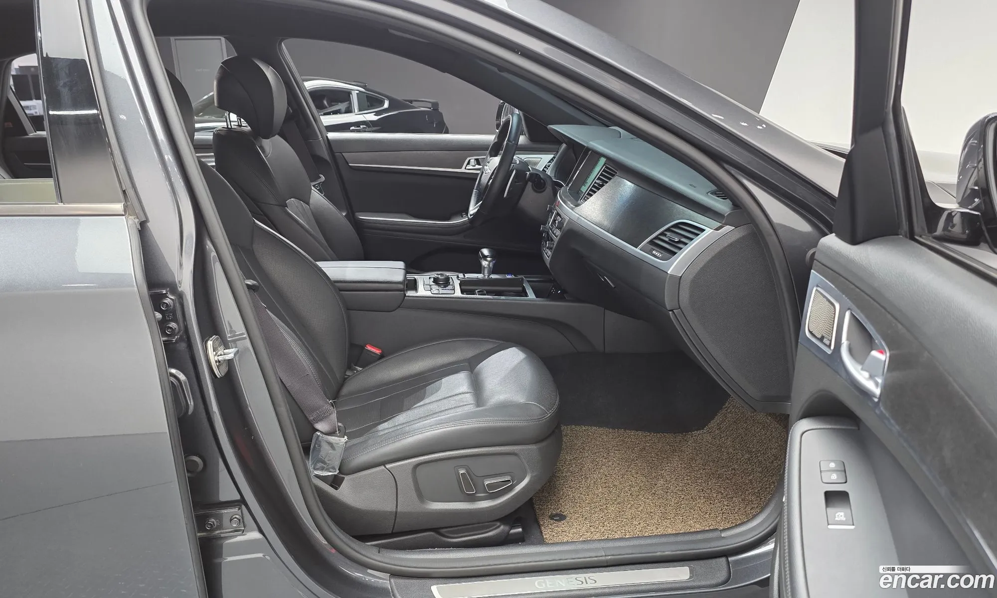 Genesis G80 2018 — 16