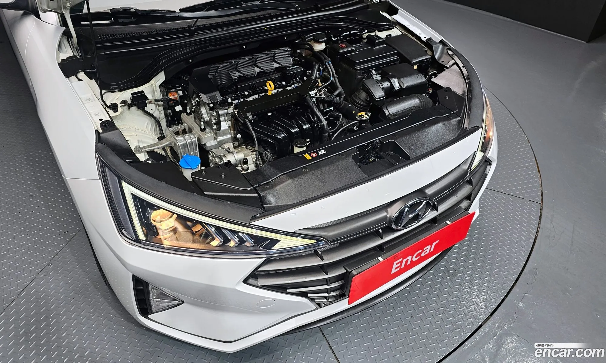 Hyundai Elantra AD 2018 — 9