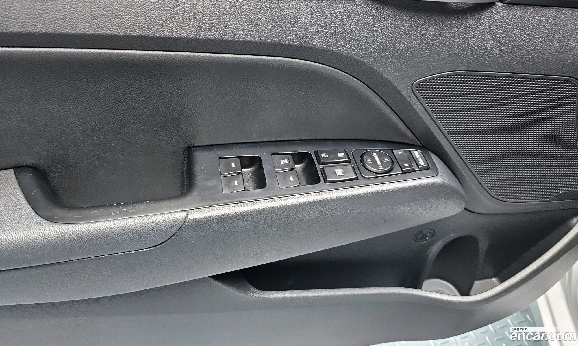 Hyundai Elantra AD 2018 — 18
