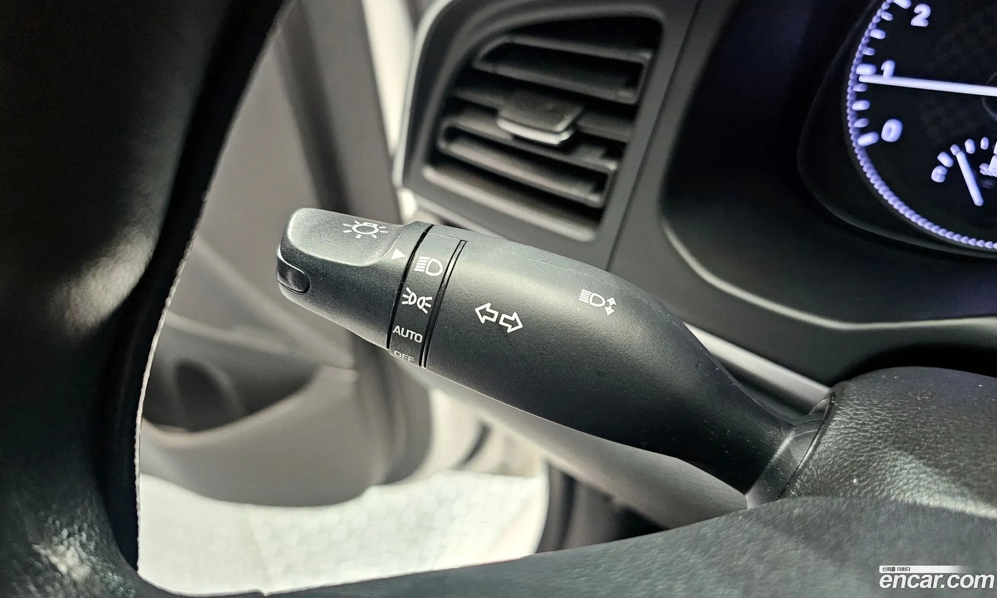 Hyundai Elantra AD 2018 — 8