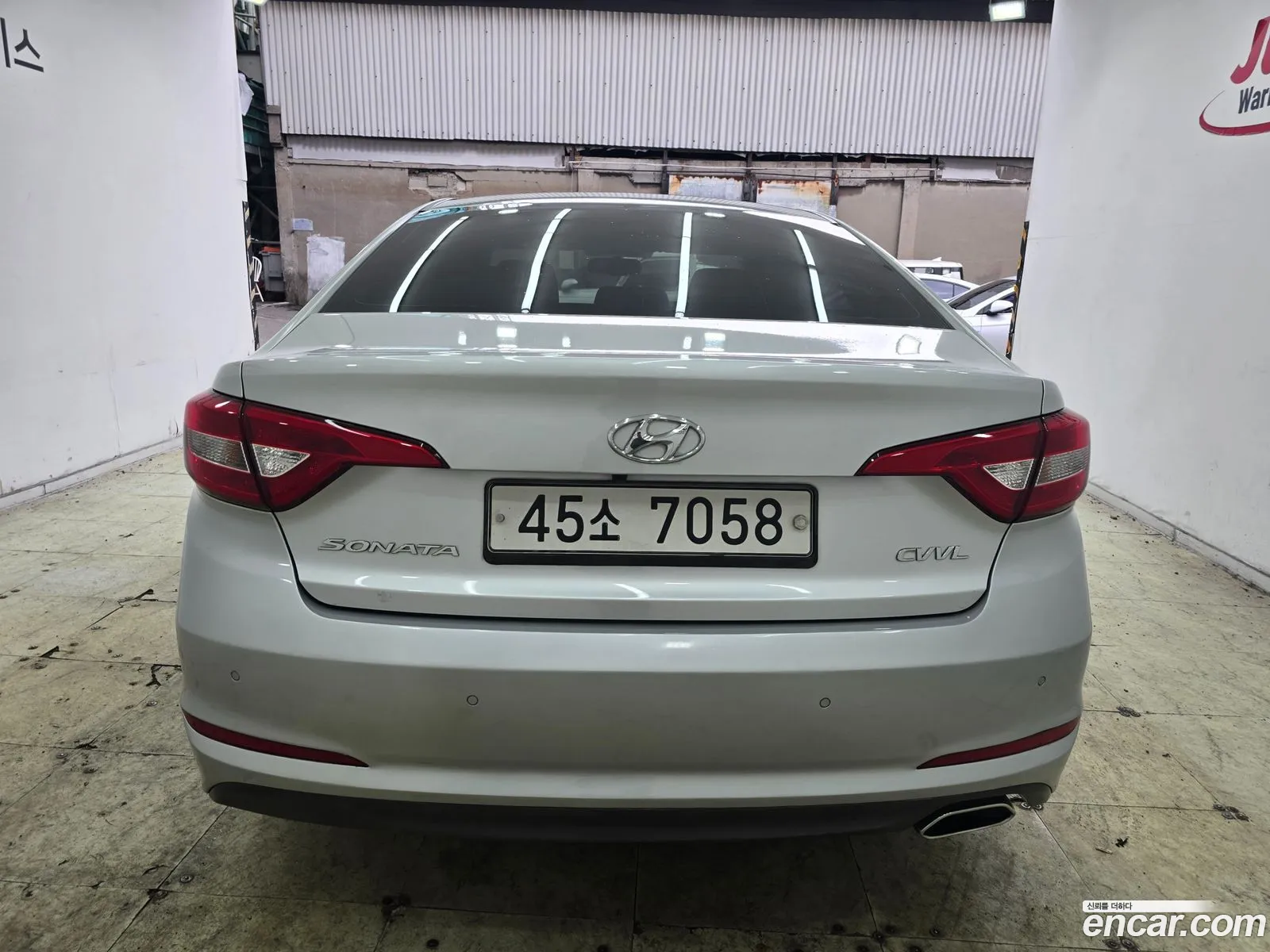 Hyundai LF Sonata 2014 — 15