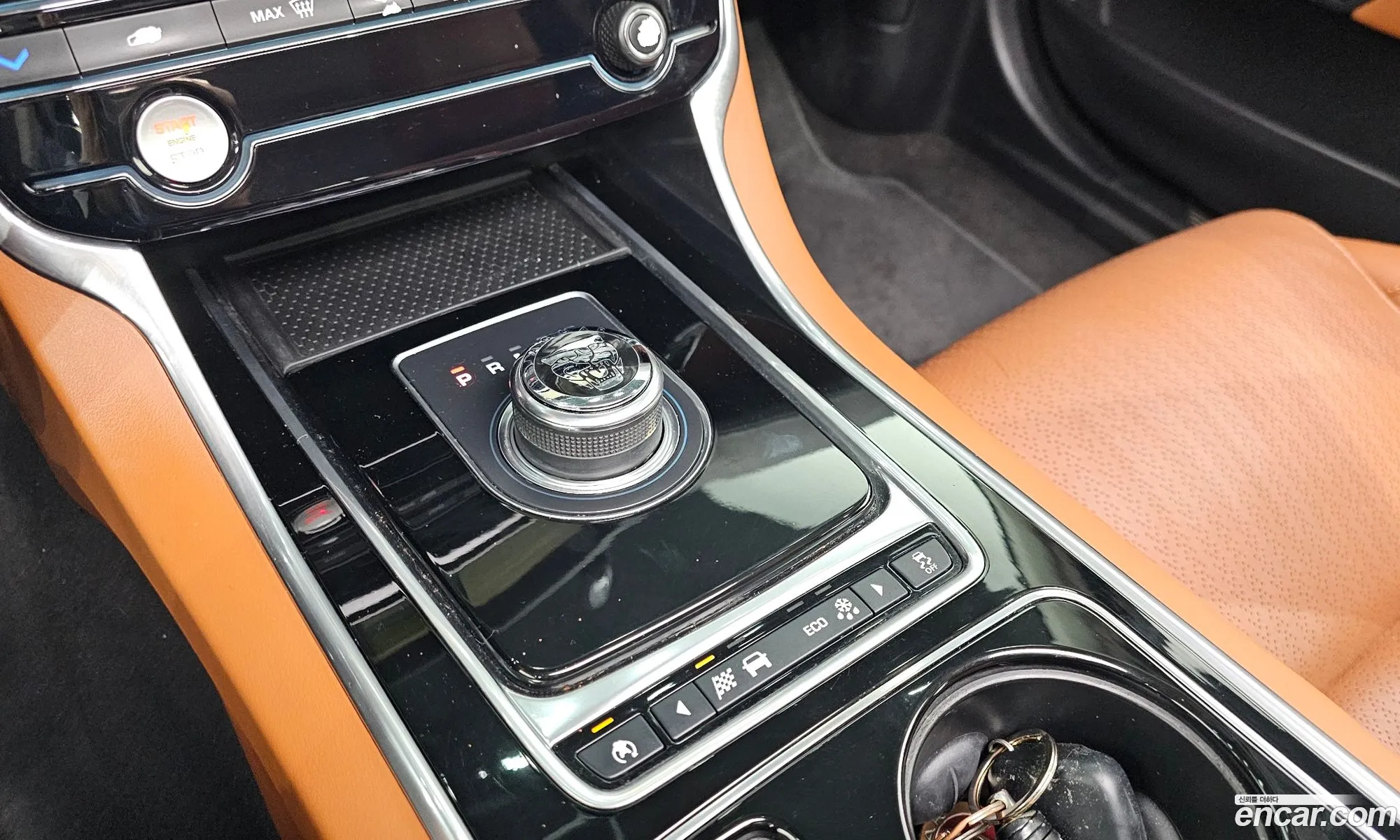 Jaguar XE 2017 SAJAB4BN2HCP03335 — 10
