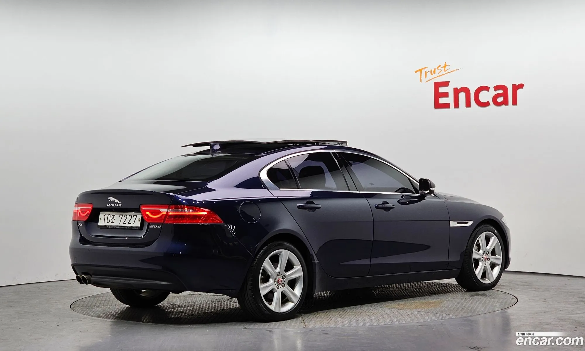 Jaguar XE 2017 SAJAB4BN2HCP03335 — 5