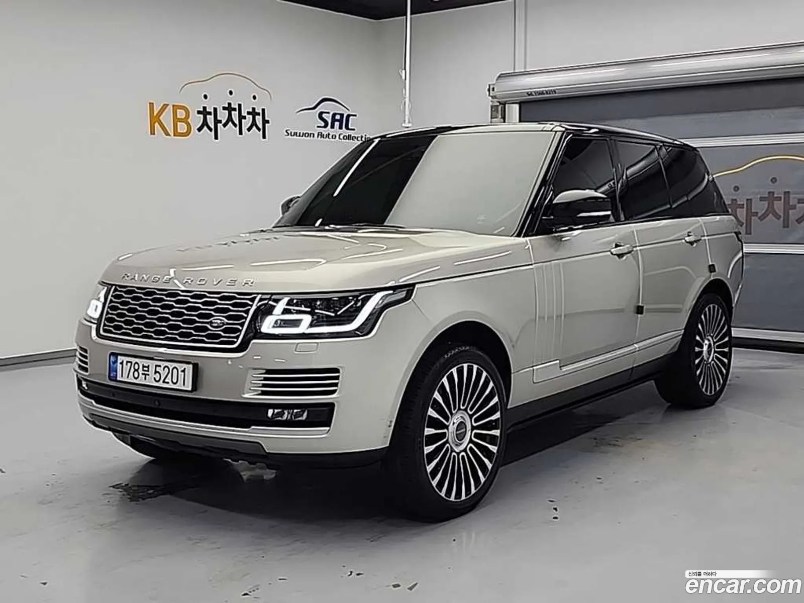 Land Rover Range Rover 2016 — 18