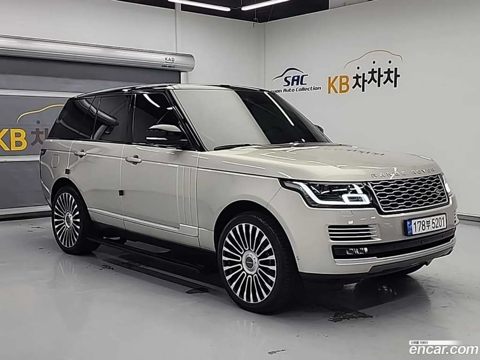 Land Rover Range Rover 2016 — 16
