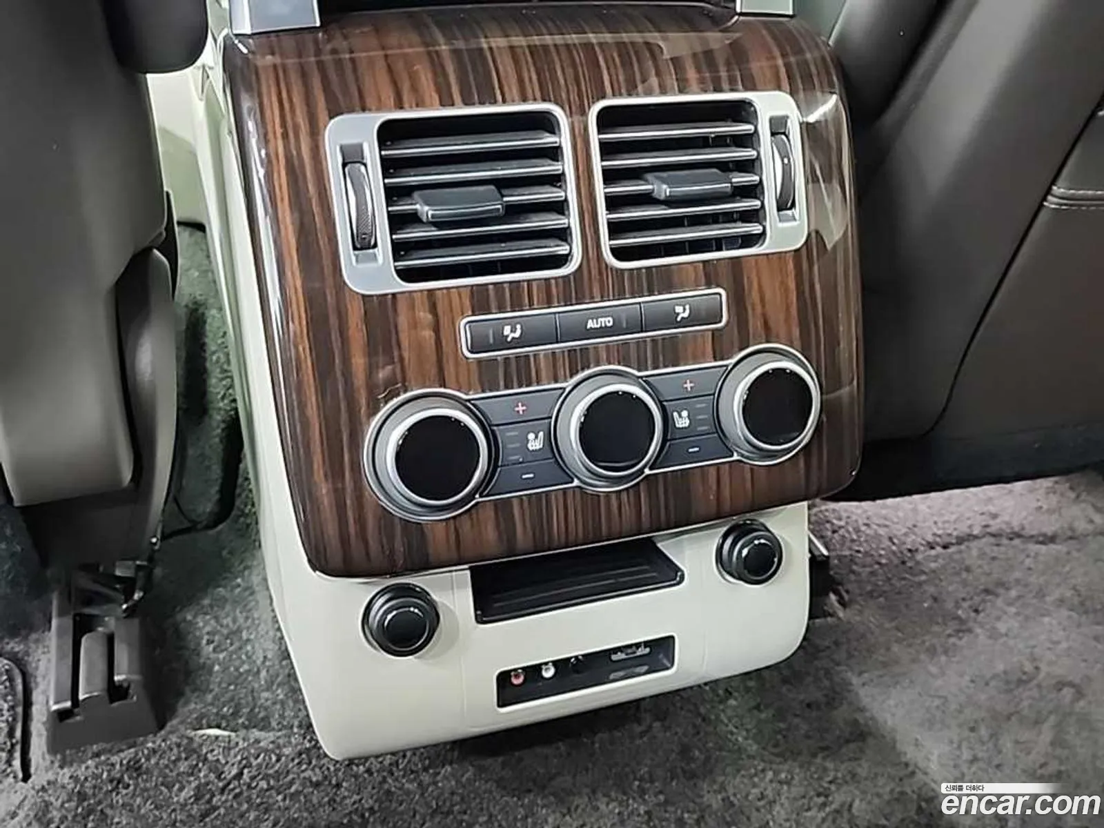 Land Rover Range Rover 2016 — 19