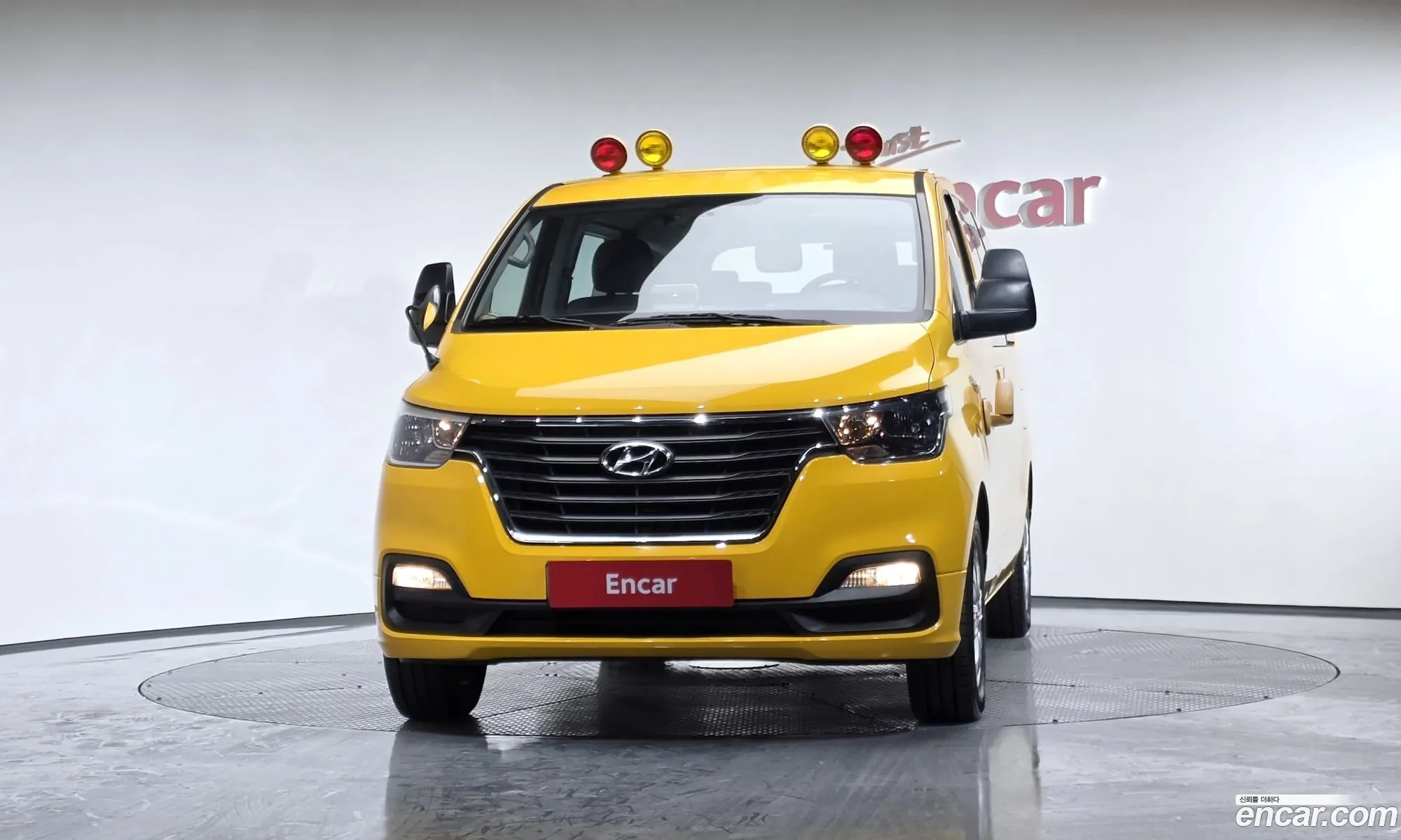 Hyundai Grand Starex 2019 — 3
