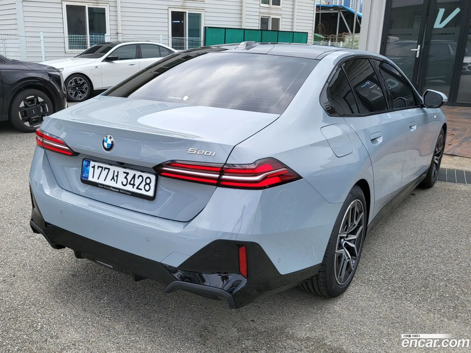 BMW 5 Series 2025 — 8
