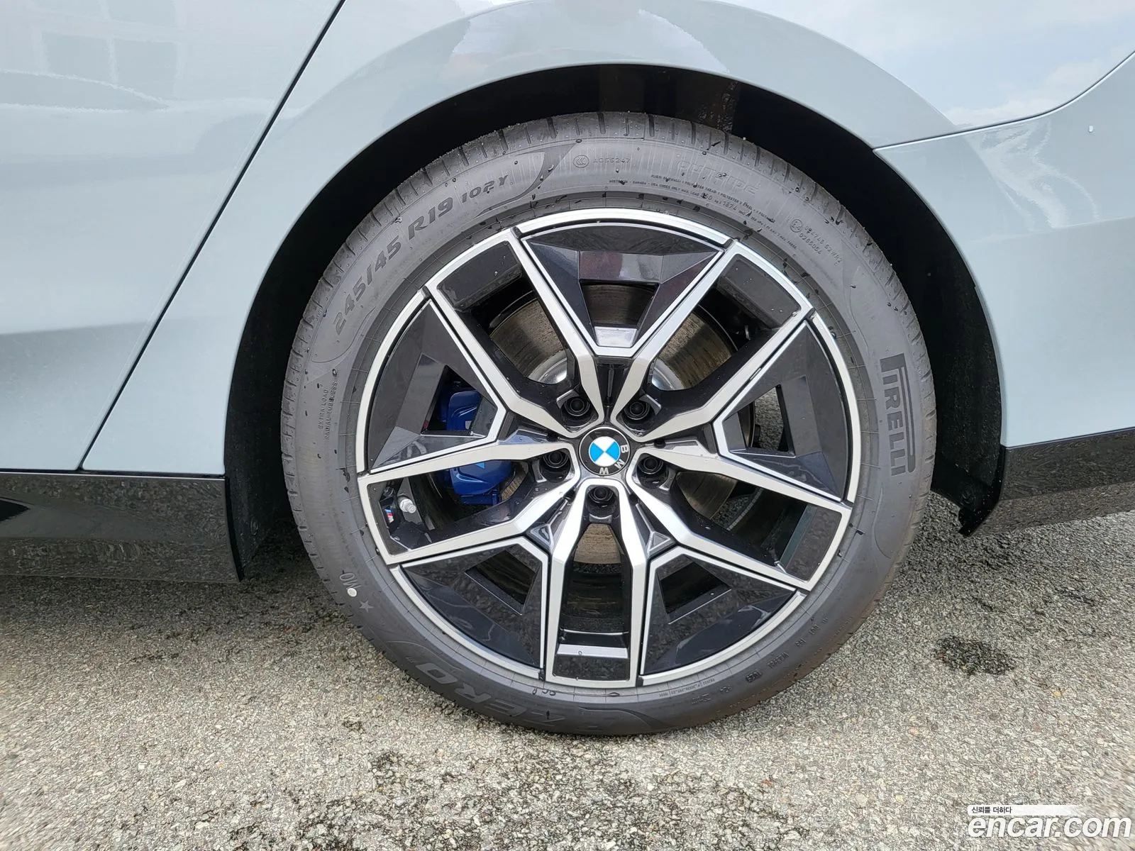BMW 5 Series 2025 — 6