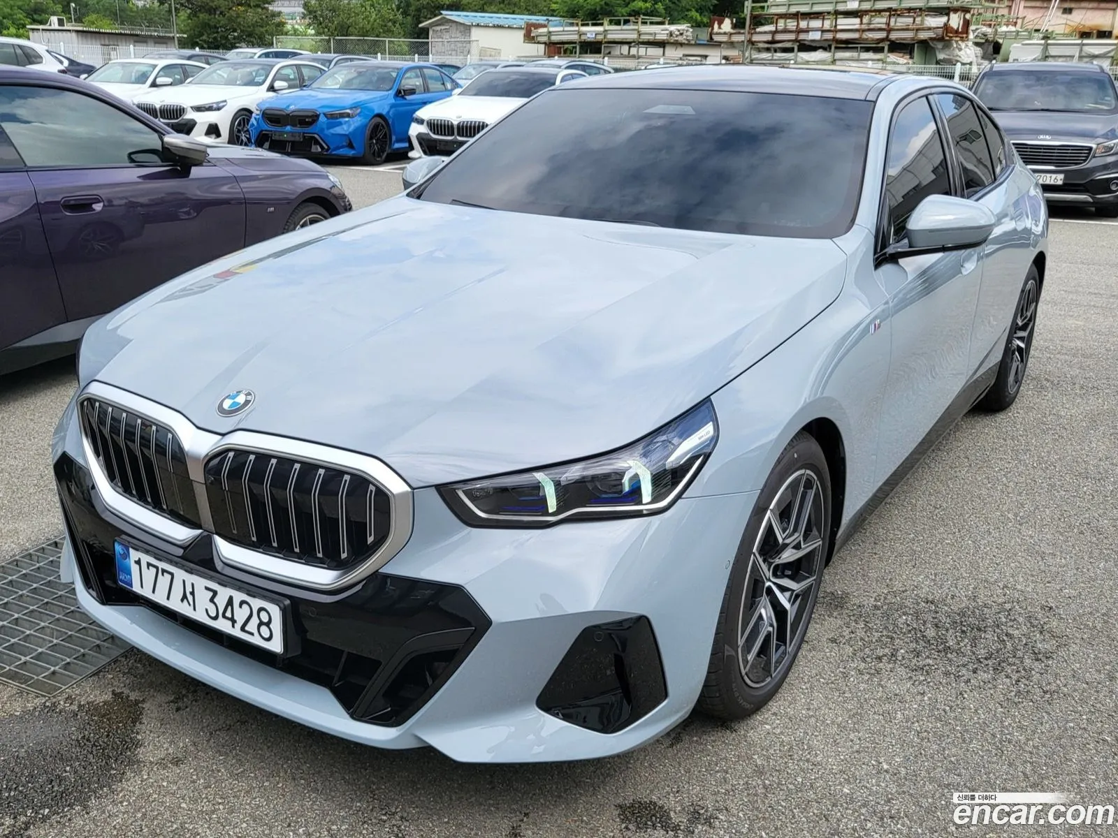 BMW 5 Series 2025 — 12