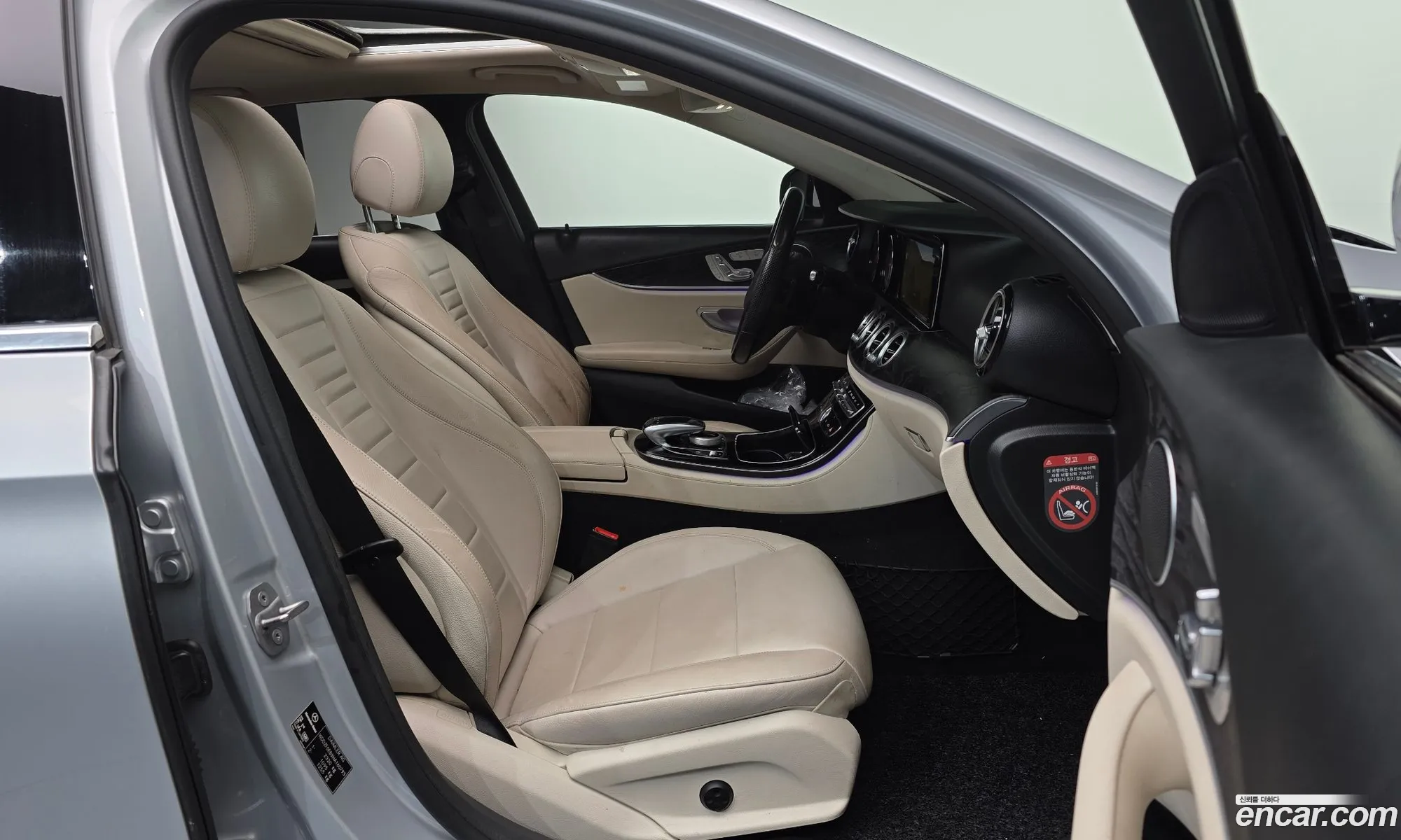 Mercedes-Benz E-Class W213 2017 WDDZF0EB9HA160793 — 9
