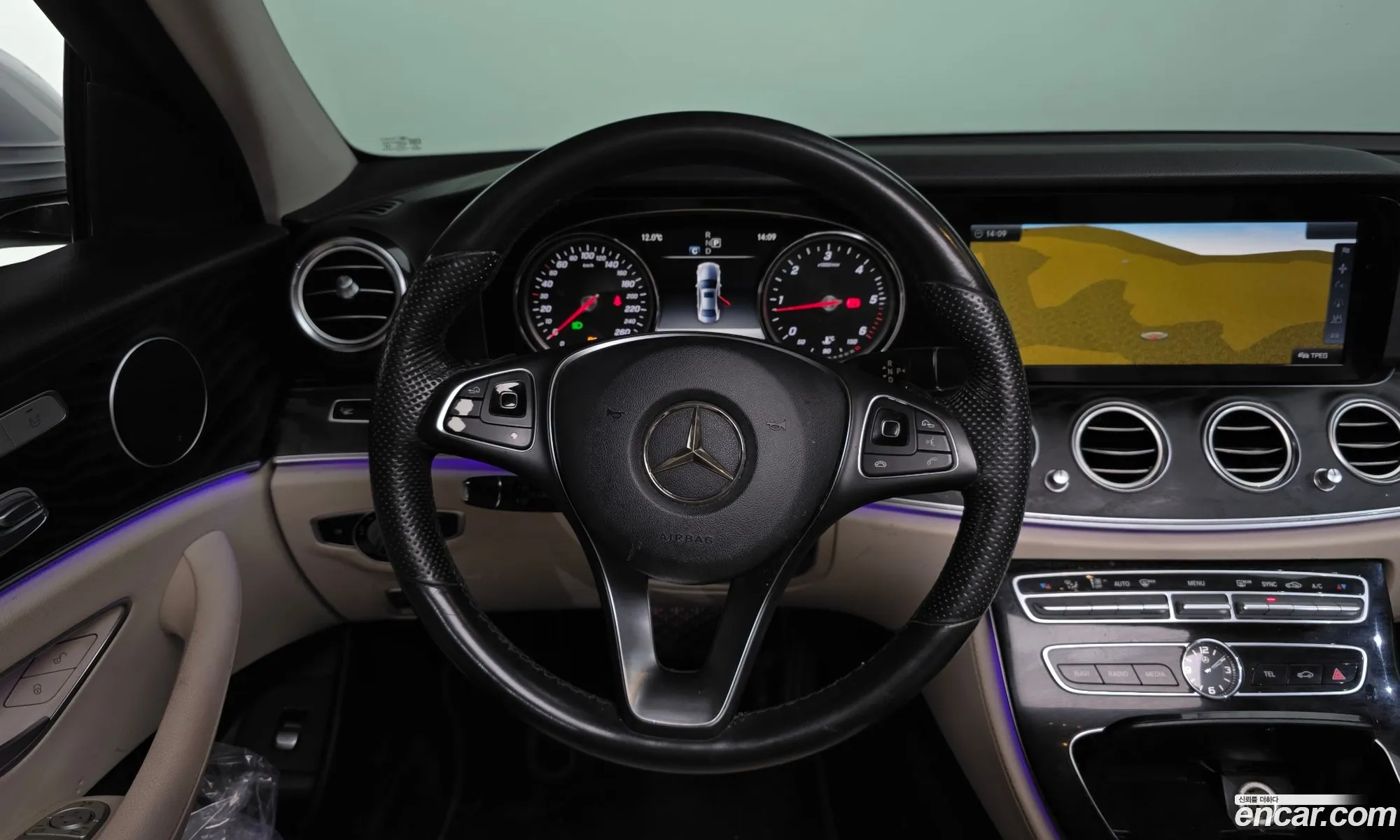 Mercedes-Benz E-Class W213 2017 WDDZF0EB9HA160793 — 14