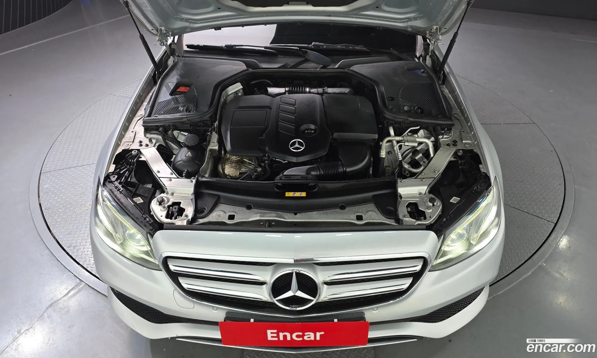 Mercedes-Benz E-Class W213 2017 WDDZF0EB9HA160793 — 16