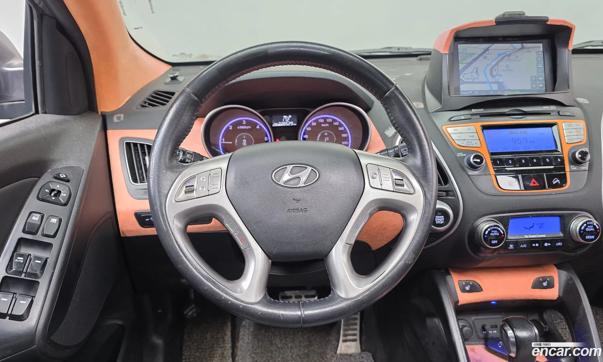 Hyundai Tucson ix 2009 — 14