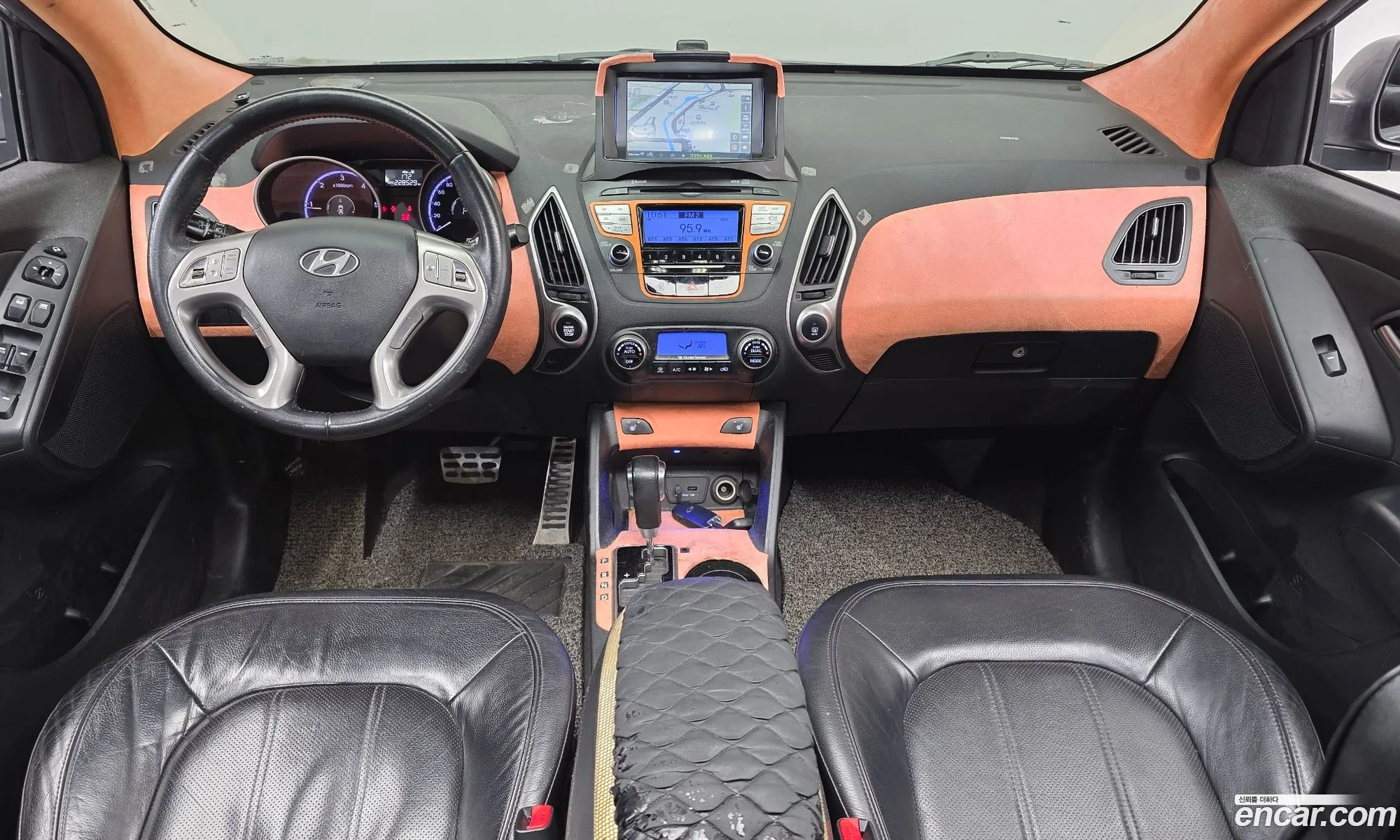 Hyundai Tucson ix 2009 — 12