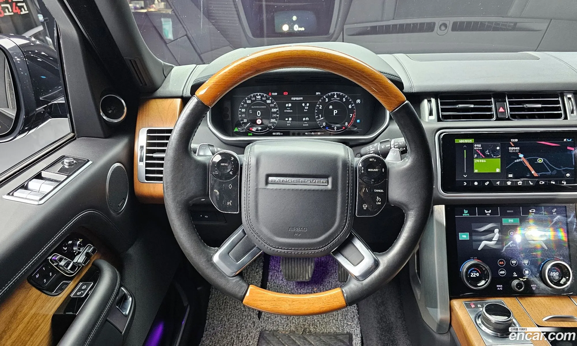 Land Rover Range Rover 2018 SALGA3BE8JA513653 — 5